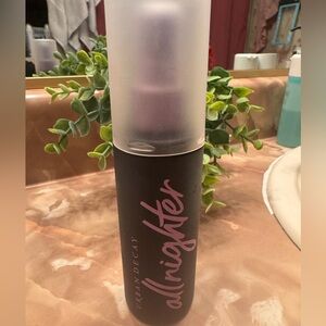 Urban Decay All Nighter Waterproof Makeup Setting Spray